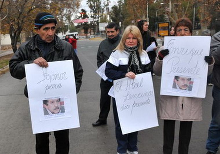 El personal del Lencinas propone una marcha de protesta a Casa de Gobierno. Foto: Pachy ReynosO / MDZ