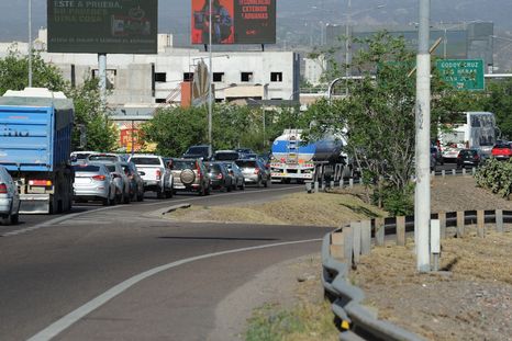 Desde este lunes cambian los sentidos de circulación en las laterales del Acceso Este por la obra integral. Habrá ajustes temporales en el tránsito.