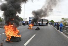 Una de las potestas de los colectiveros tras el crimen de su compañero Foto: Télam