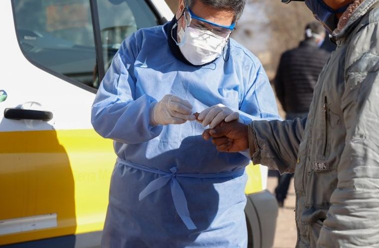 El Gobierno nacional dijo que las provincias no estaban informando los testeos negativos