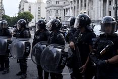 Se espera una fuerte presencia policial ante las manifestaciones convocadas por grupos opositores al Gobierno. Foto: Juan Mateo Aberastain/MDZ