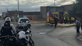 El ciclista fue trasladado tras el impacto en una rotonda de Maipú. El ciclista fue trasladado tras el impacto en una rotonda de Maipú.