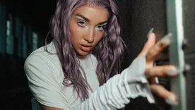 Conocé quién es Jojo, su alter ego inspirado en el dembow. Conocé quién es Jojo, su alter ego inspirado en el dembow.