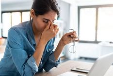 El mundo digital acelera su paso cada día, y con él, el fenómeno conocido como FoMO (Miedo a Quedarse Afuera) cobra más fuerza. Foto: MDZ El mundo digital acelera su paso cada día, y con él, el fenómeno conocido como FoMO (Miedo a Quedarse Afuera) cobra más fuerza. Foto: MDZ