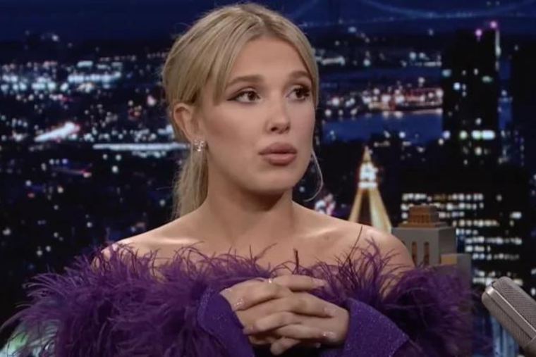 MILLIE BOBBY BROWN ESTÁ EN PAREJA CON EL HIJO DE BON JOVI. LA JOVEN PAREJA ACABA DE CELEBRAR UN AÑO DE AMOR.