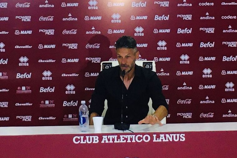 Demichelis habló sobre la polémica jugada del gol anulado a Lanús contra River. Foto: Germán Balcarce