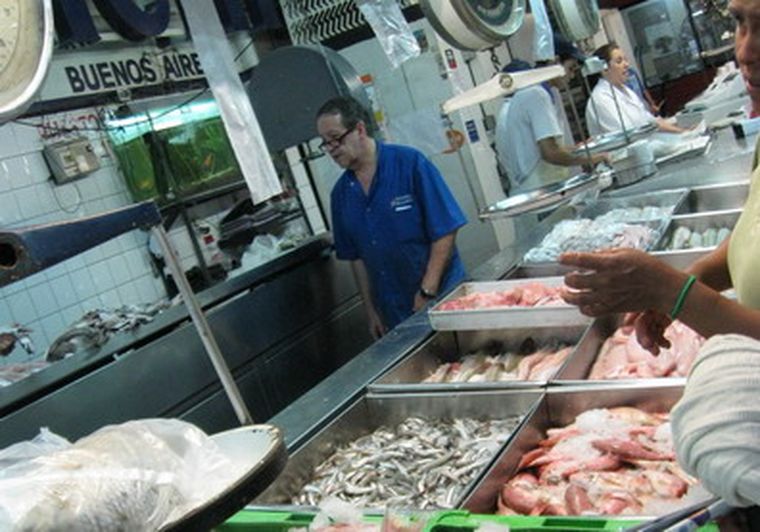 Productos ofrecidos en el Mercado Central de la Ciudad de Mendoza.
