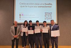 Distinguieron proyecto de estudiantes de la UNCUYO que ayuda a adoptar animales.