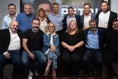 Petri junto a sus candidatos. Foto: Prensa Luis Petri.