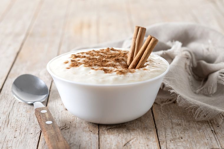 Arroz con leche fácil y rápido: receta económica y bien casera.