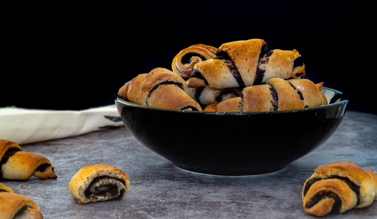 Rugelach de canela y nueces: un bocado irresistible Foto: Shutterstock