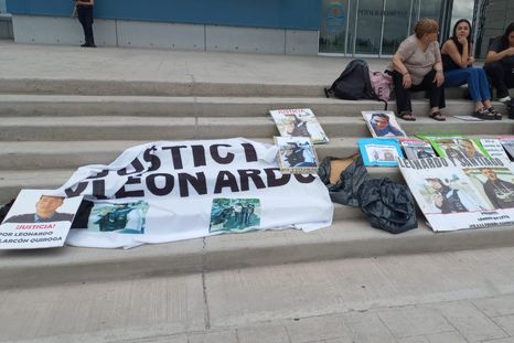 Los familiares de las víctimas de la tragedia vial en el Acceso Sur estuvieron presentes en el Polo Judicial Foto: ALF PONCE / MDZ