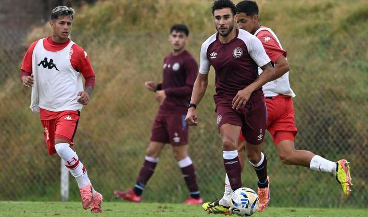 El Toto Salvio jugó en Lanús frente a Huracán. El Toto Salvio jugó en Lanús frente a Huracán.
