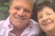 Quique Sacco junto a su madre