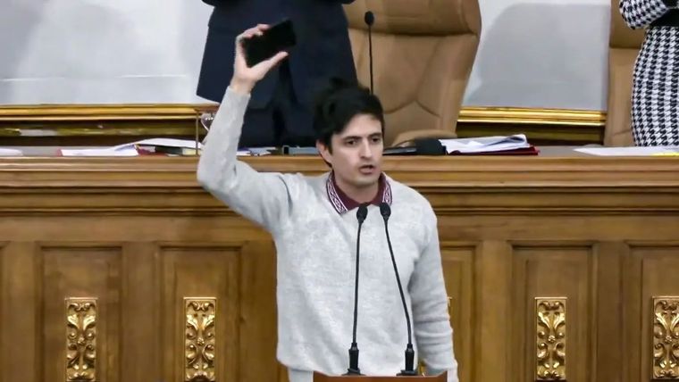 Michelo no tuvo contemplaciones con Máximo Kirchner.