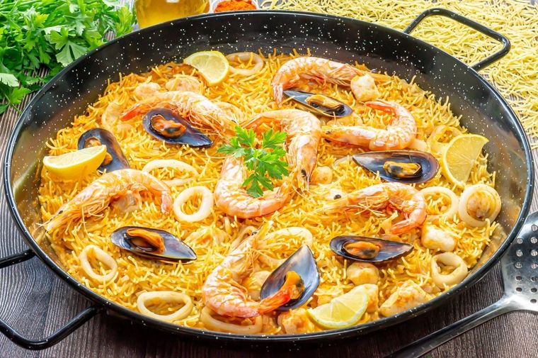 Una paella de fideos más que sabrosa, aunque es mucho más que eso ¡es nuestra aliada!