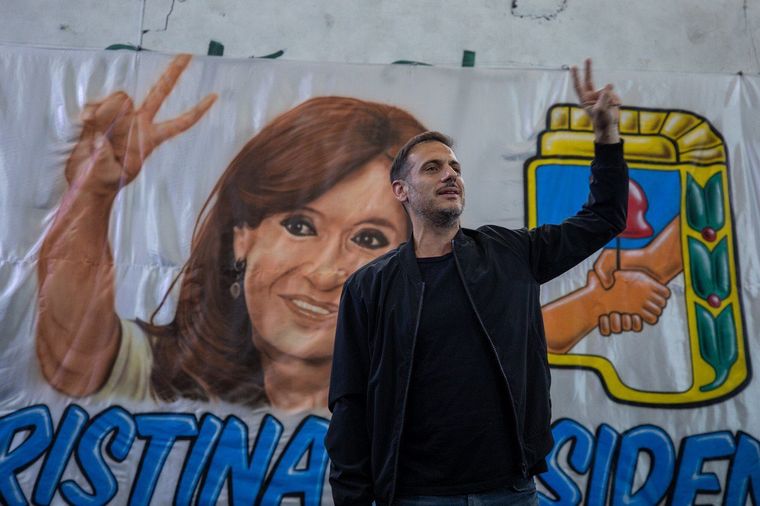 Julián Álvarez - Intendente de Lanús El intendente camporista de Lanús, Julián Álvarez, quedó entre los jefes comunales con peor imagen positiva del Gran Buenos Aires, según una encuesta de GB Consultora. Foto: X (@aJulianAlvarez)