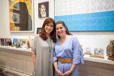 Cristina Kirchner, junto a la intendenta de Moreno, Mariel Fernández, en el Instituto Patria Foto: Twitter Oficial Mariel Fernandez