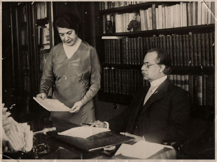 Julieta Quinteros junto a Ricardo Rojas.