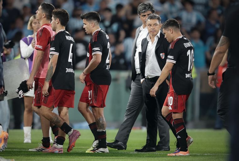 River se mide con Peñarol en el Campeón del Siglo.