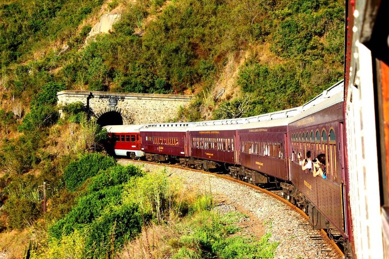 El Gobierno comunicó las fechas para los trenes turísticos de verano. Foto: Gobierno de Chile