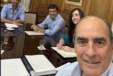 Guillermo Francos, reunido este miércoles con Victoria Villarruel y Martín Menem, titulares de las dos Cámaras del Congreso. También participó del encuentro Omar de Marchi Foto: Twitter Oficial Guillermo Francos