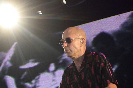 El Indio Solari falleció a los 77 años de edad y dejó a miles de fanáticos desolados. El Indio Solari falleció a los 77 años de edad y dejó a miles de fanáticos desolados.