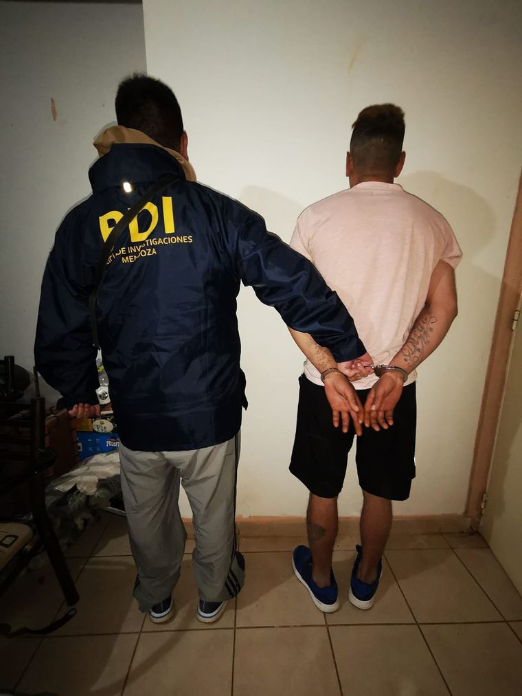 El sujeto fue detenido por efectivos de la Policía de Investigaciones Foto: Policía de Mendoza