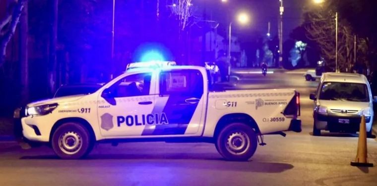 El joven fue baleado en su vivienda.