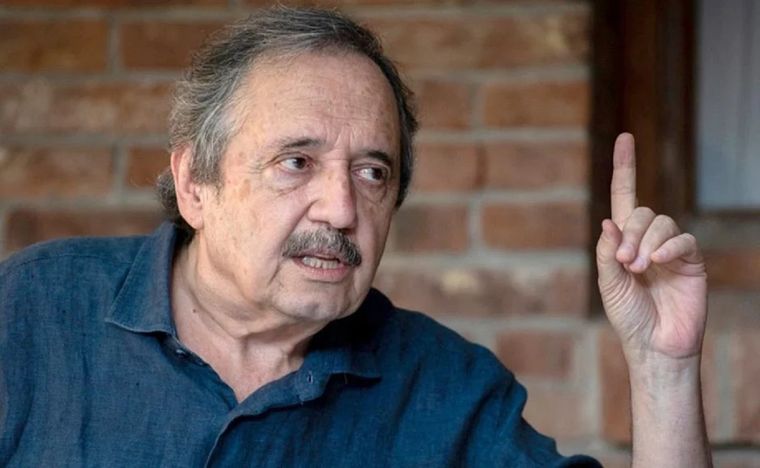 Ricardo Alfonsín es candidato por el espacio Proyecto Sur, fundado por Pino Solanas. Ricardo Alfonsín es candidato por el espacio Proyecto Sur, fundado por Pino Solanas.