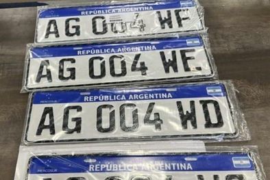 MDZol | Desde hace meses faltan patentes metálicas y el Gobierno extendió la vigencia de las patentes provisorias, pero éstas tiene vigencia sólo dentro del territorio nacional. Foto: X (Twitter)