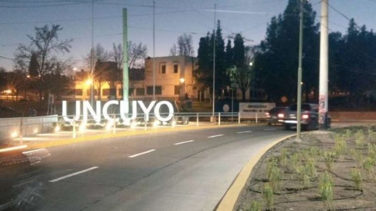 El anuncio de la UNCuyo para sus estudiantes. El anuncio de la UNCuyo para sus estudiantes.