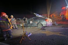 Un hombre murió luego de chocar contra un camión. Un hombre murió luego de chocar contra un camión.