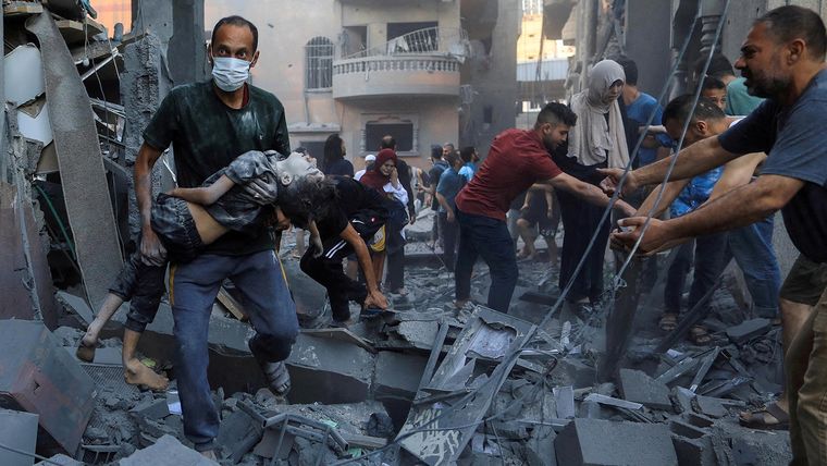 Gaza sigue contando muertos: casi 3.000 son niños. Foto: NA