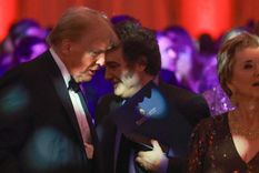 Donald Trump junto a Javier Milei durante la gala del America First Policy Institute, celebrada en Mar-a-Lago.