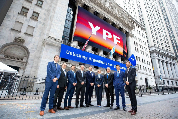 YPF en tiempos del lanzamiento de las acciones en Nueva York Foto: Noticias Argentinas