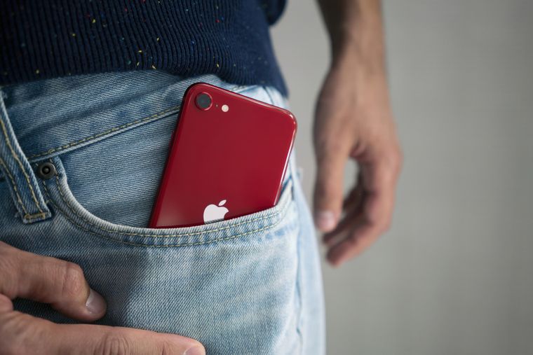 Apple alerta sobre los riesgos de utilizar cables y adaptadores de baja calidad para iPhone. Apple alerta sobre los riesgos de utilizar cables y adaptadores de baja calidad para iPhone.