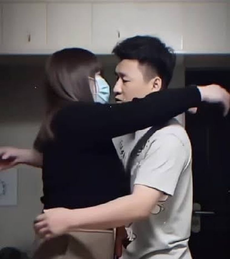 El chino engañó a más de 1600 hombres. El chino engañó a más de 1600 hombres.