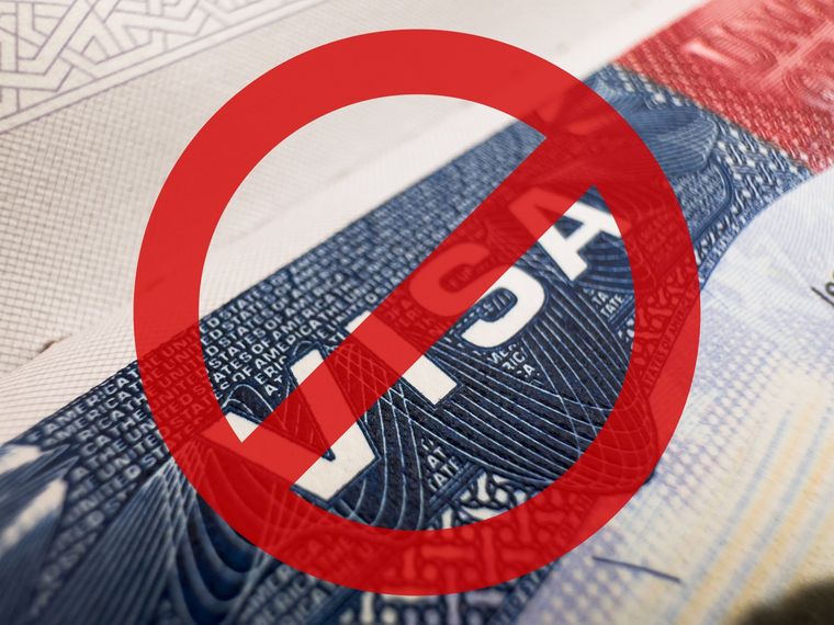 El consulado de Estados Unidos volvió a colocar la entrevista presencial como paso central del trámite de visa. El consulado de Estados Unidos volvió a colocar la entrevista presencial como paso central del trámite de visa.
