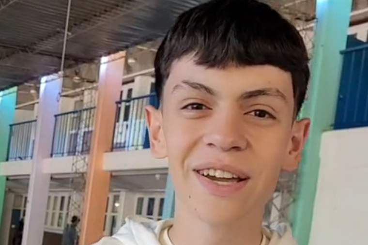 Gabriel Mendez votó por primera vez. Gabriel Mendez votó por primera vez.