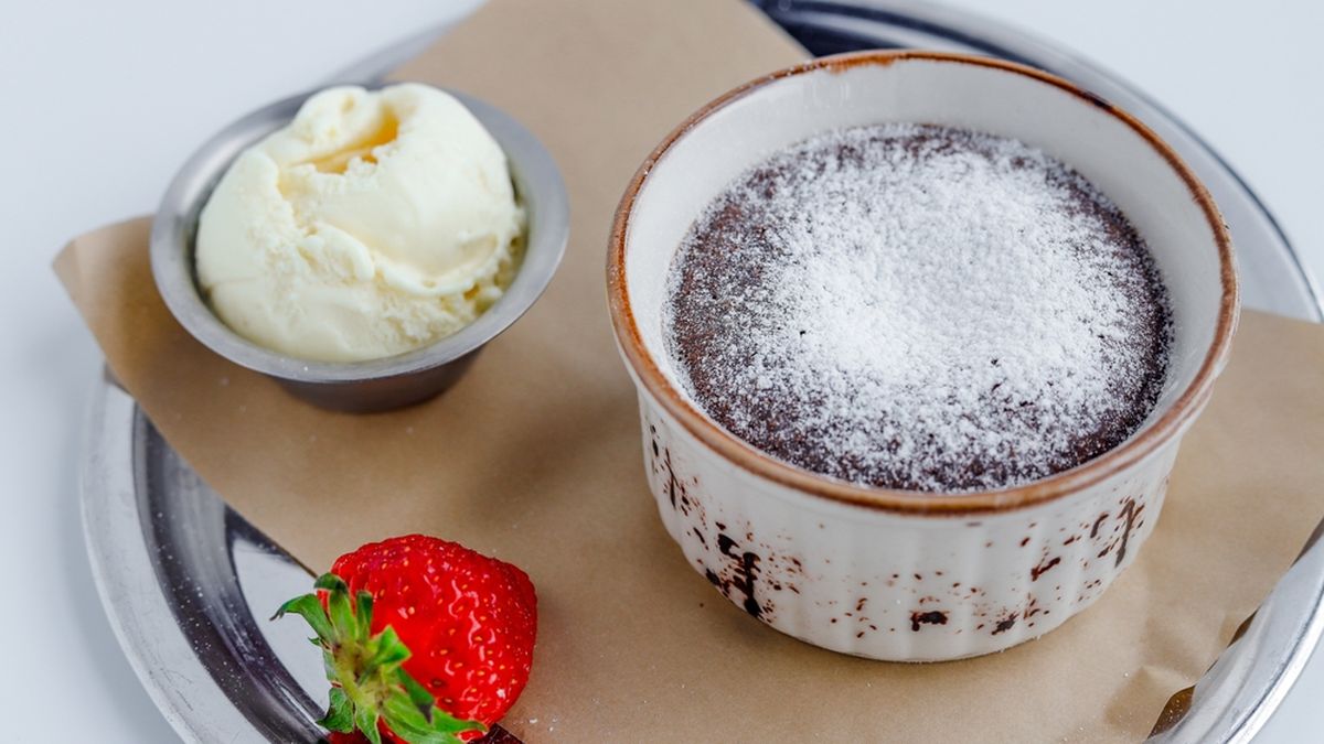 Receta de soufflé de chocolate casero: esponjosidad garantizada.