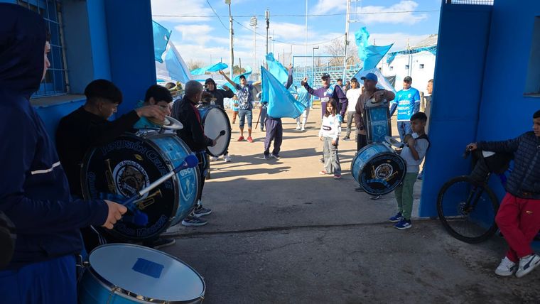 Los hinchas de Gutiérrez Sport Club se propusieron ayudar a la institución para evitar consecuencias deportivas y sociales. Foto: prensa Gutiérrez.