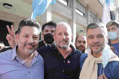 Martín Insaurralde junto a Menéndez y Juanchi Zabaleta