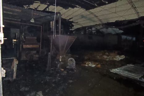 El incendio se originó en un galpón de la fábrica.&nbsp;