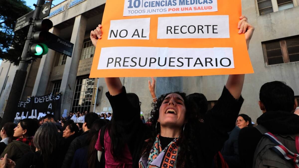 A tres días de la marcha universitaria, el Gobierno acusó a la UBA de 