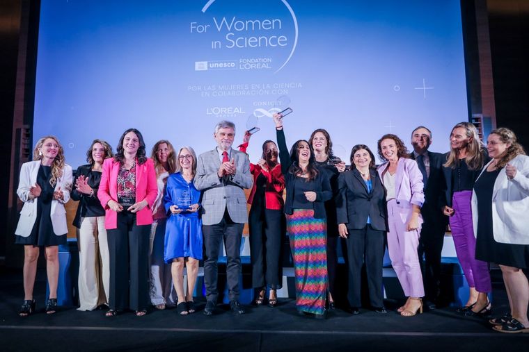 Las mujeres argentinas reconocidas ayer con el premio LOreal.