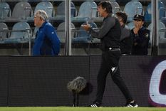 Costas y la victoria de Racing ante San Martín de Burzaco Foto: Fotobaires Costas y la victoria de Racing ante San Martín de Burzaco Foto: Fotobaires