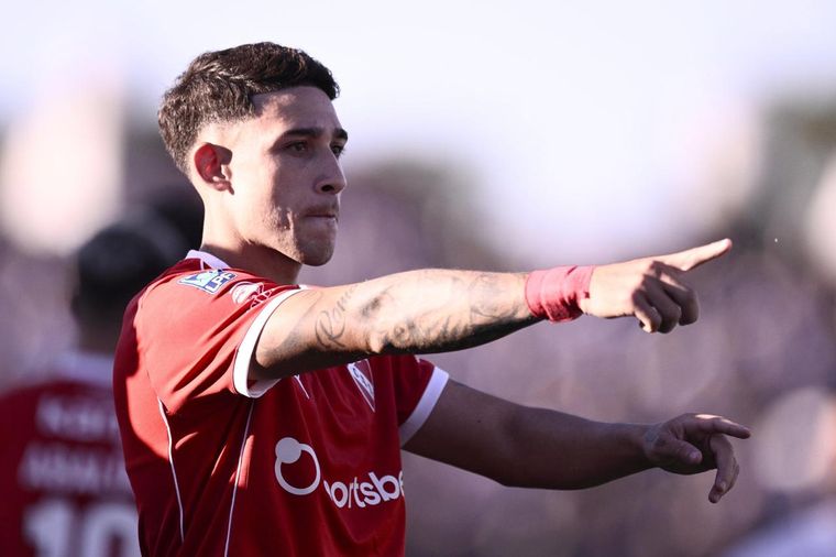 Santiago Montiel le dio a Independiente el primer triunfo del año: 1-0 ante Platense a domicilio.