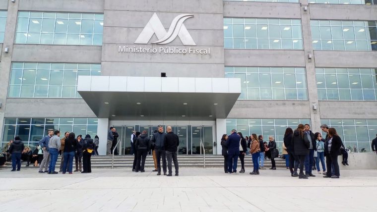 Sigue sin haber acuerdo entre el gremio y el Gobierno. Foto: Alf Ponce Mercado/MDZ