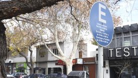 La Ciudad de Mendoza reglamentó una oblea especial. La Ciudad de Mendoza reglamentó una oblea especial.